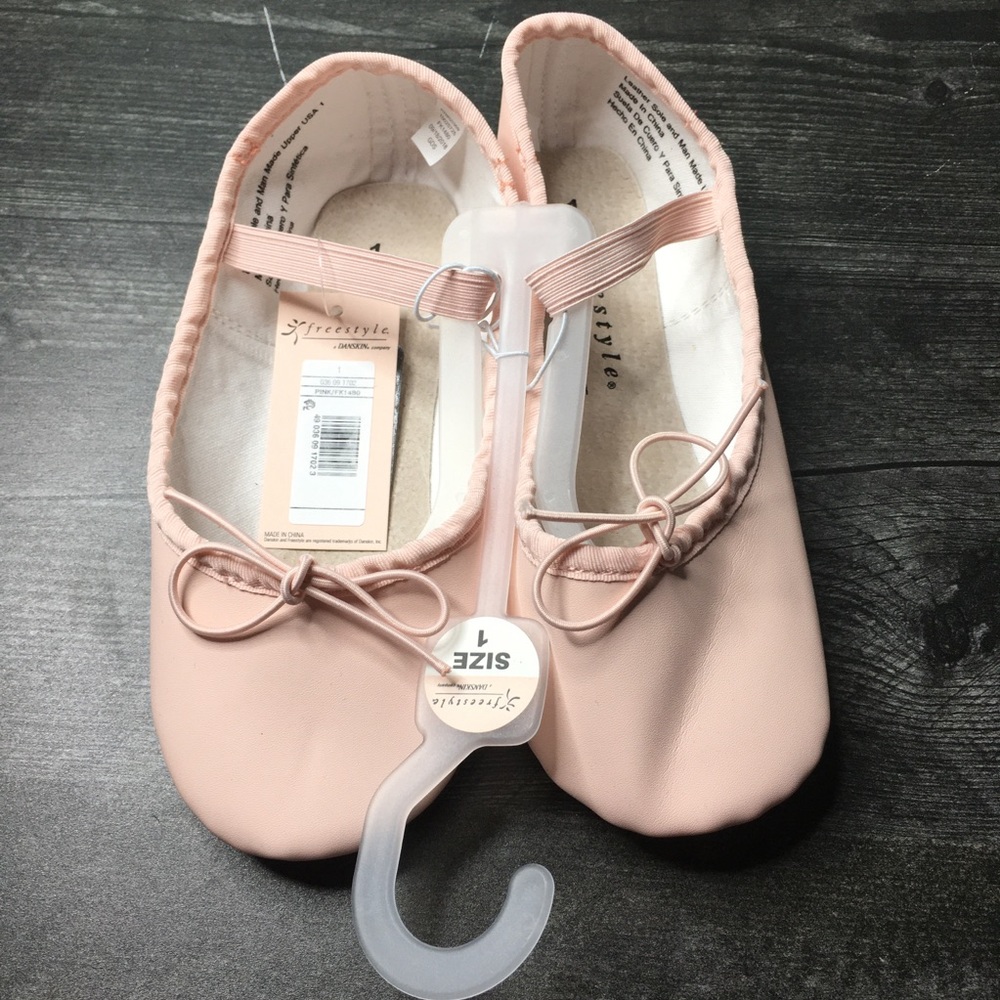 🐙 Freestyle By Danskin Pink Ballet Shoes